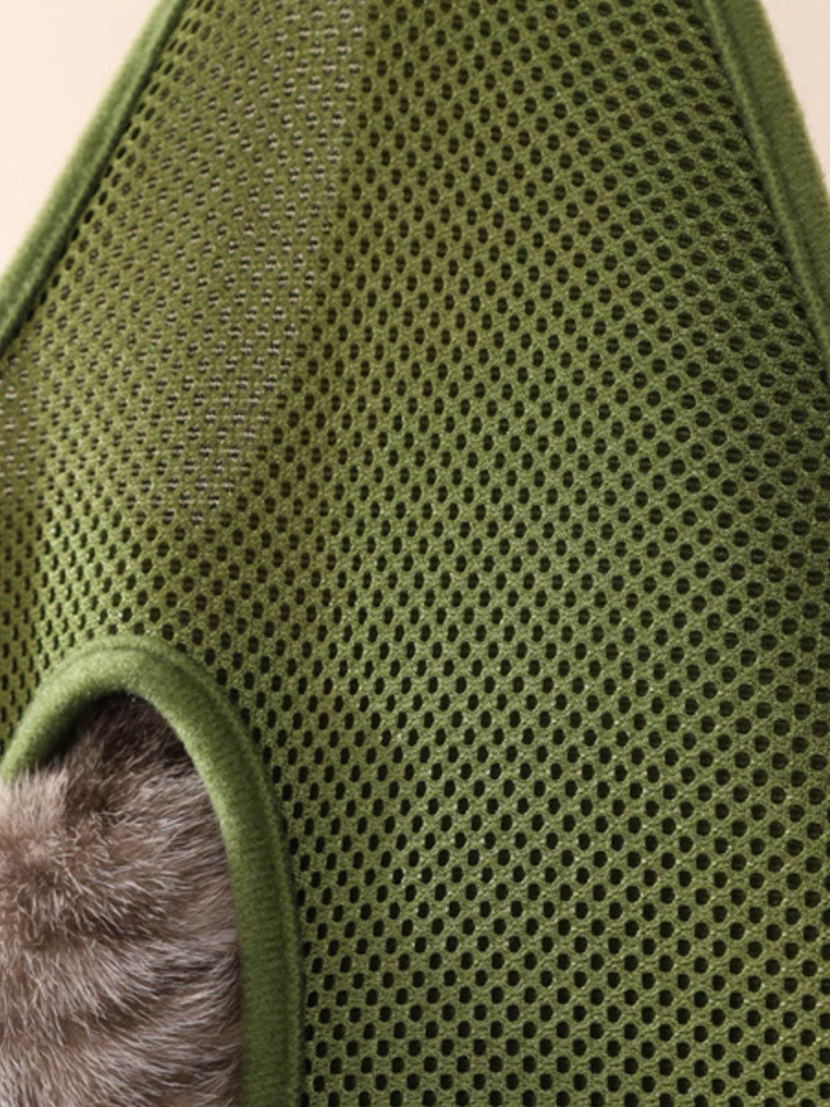 Breathable pet shower hammock for secure grooming