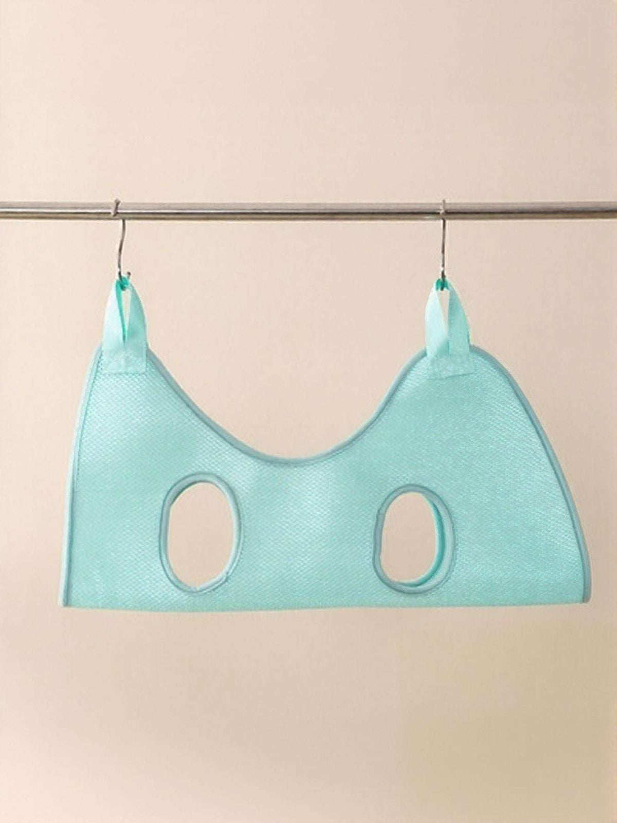 Breathable pet shower hammock for secure grooming