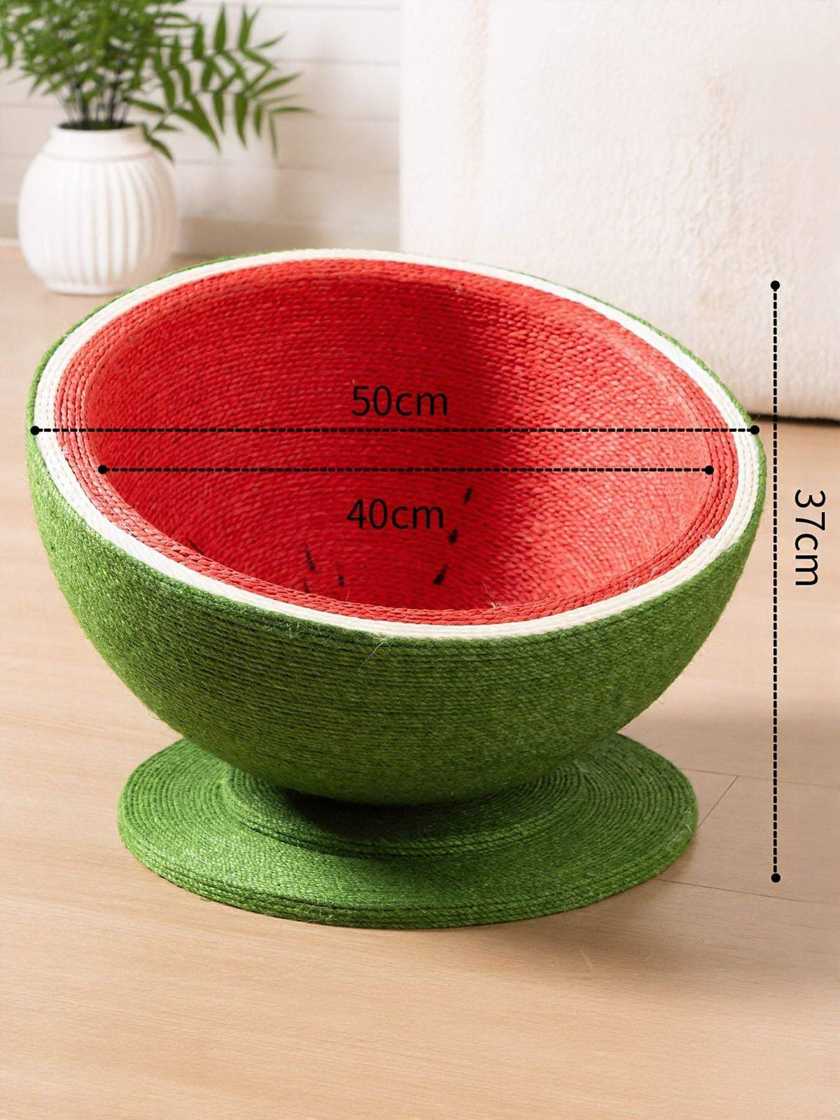 Watermelon-shaped sisal cat scratching post and cozy nest