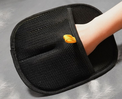 Fur Remover Glove – Grooming & Bonding in One