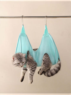 Breathable pet shower hammock for calm secure bathing