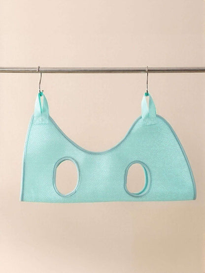 Breathable pet shower hammock for secure grooming
